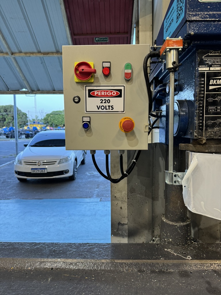 Adequação NR12 de maquinas e equipamentos